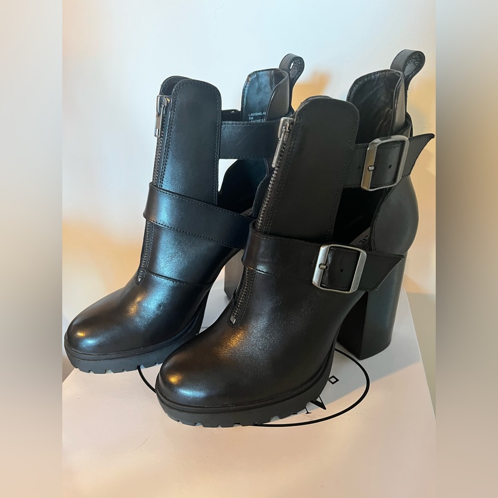 Steve Madden Lavish Black Boot
